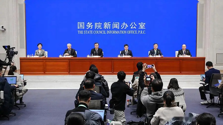 住建部：年底前，“白名單”項(xiàng)目信貸規(guī)···